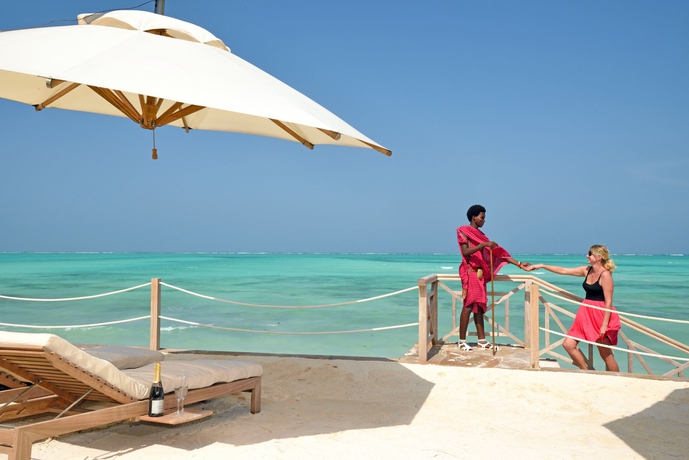 Imagen de los exteriores del Hotel Tulia Zanzibar Unique Beach Resort. Foto 11