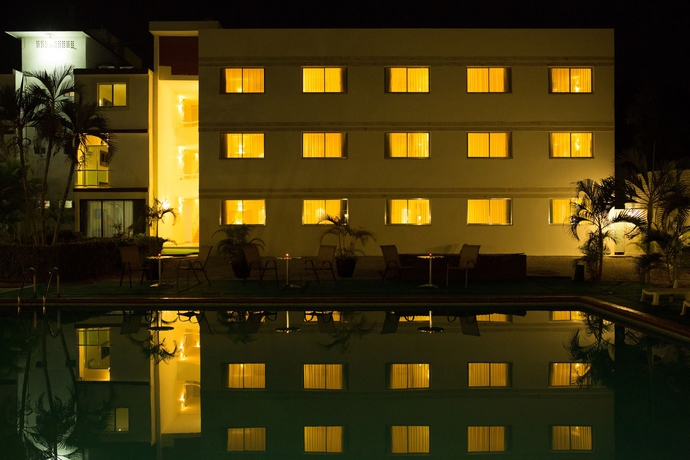 Imagen de la piscina del Hotel Tulija Palenque. Foto 15