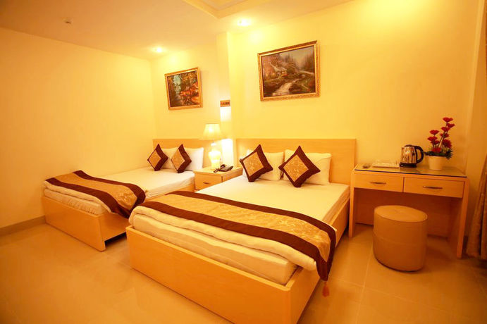 Imagen de los interiores del Hotel Tulip 2. Foto 16