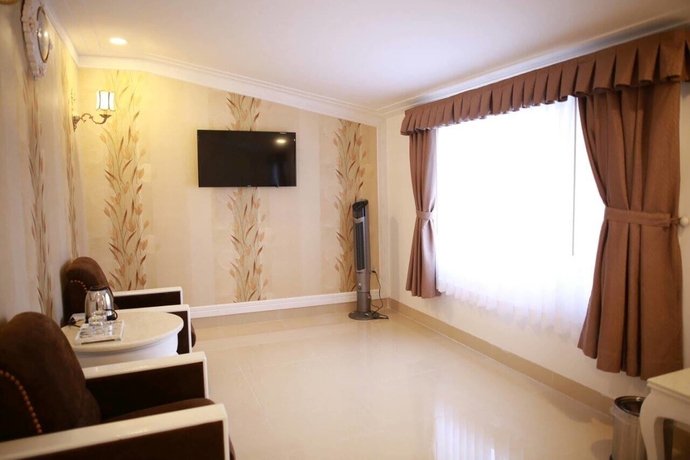 Imagen de la habitación del Hotel Tulip 3. Foto 7