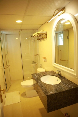 Imagen de la habitación del Hotel Tulip 3. Foto 9