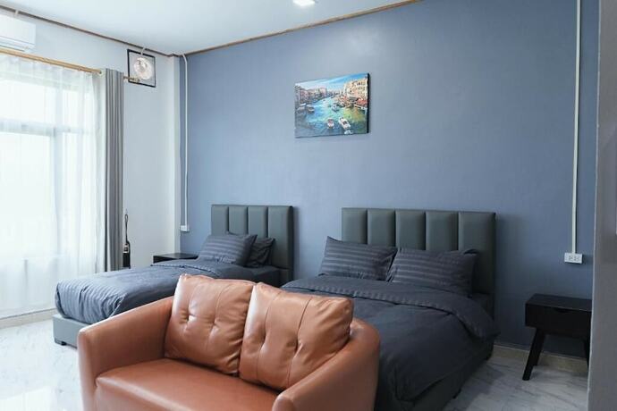 Imagen de la habitación del Hotel Tulip. Foto 15