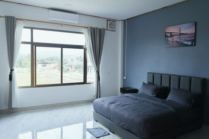 Imagen de la habitación del Hotel Tulip. Foto 16