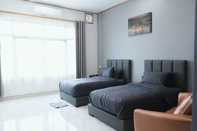 Imagen de la habitación del Hotel Tulip. Foto 20