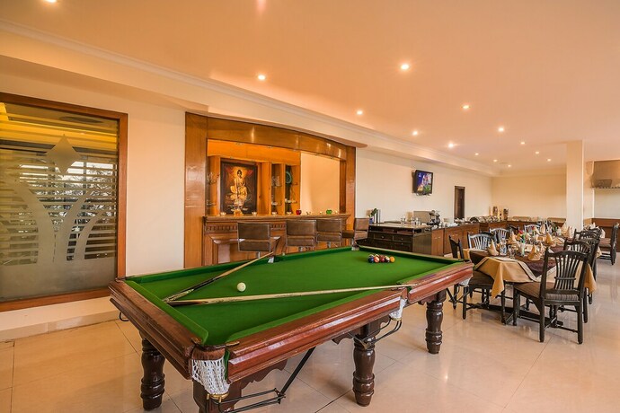 Imagen de los interiores del Hotel Tulip Inn Green Castle. Foto 13