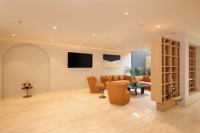 Imagen de los interiores del Hotel Tulip Inn Gurugram Sector 39. Foto 15