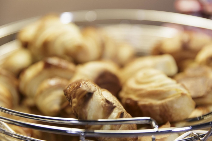 Imagen del bar/restaurante del Hotel Tulip Inn Massy Palaiseau Residence. Foto 3