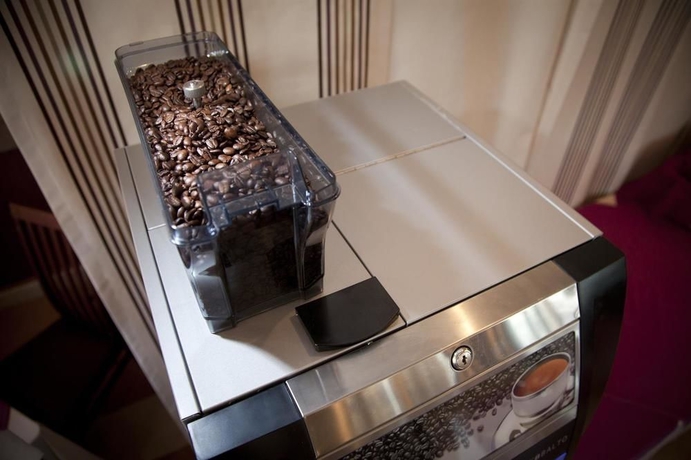 Imagen del bar/restaurante del Hotel Tulip Inn Turin South. Foto 7