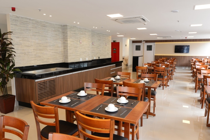 Imagen del bar/restaurante del Hotel Tulip Inn Vila Velha. Foto 4