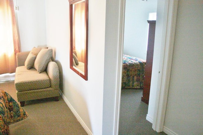 Imagen de la habitación del Hotel Tulip Motel. Foto 3