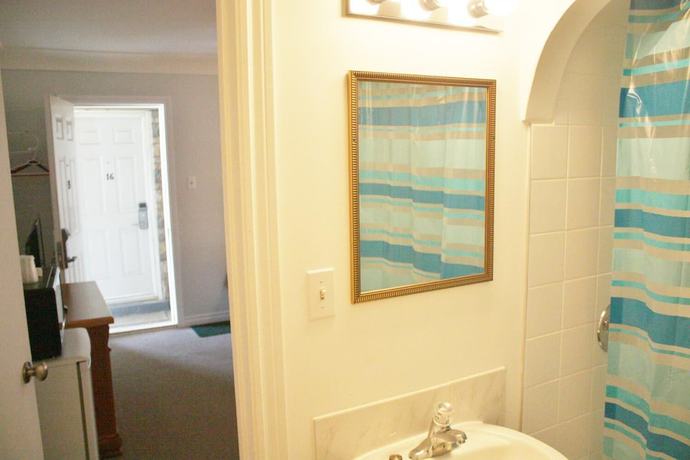 Imagen de la habitación del Hotel Tulip Motel. Foto 13