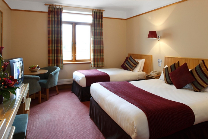Imagen de la habitación del Hotel Tullamore Court. Foto 8