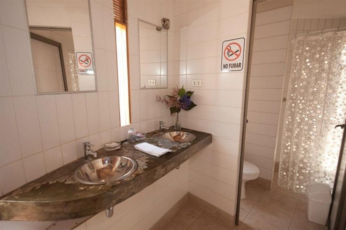 Imagen de la habitación del Hotel Tulor. Foto 7