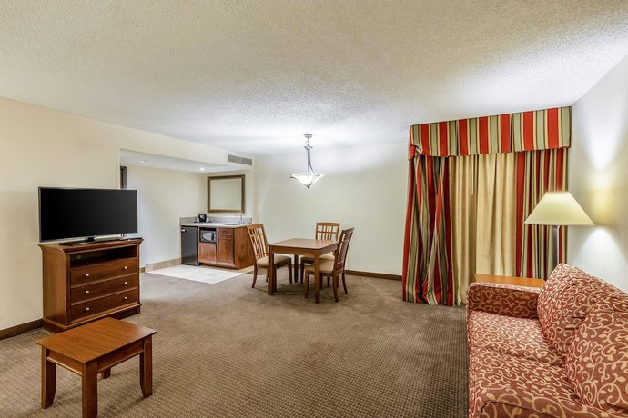 Imagen de la habitación del Hotel Tulsa Square Central, I-44 By OYO. Foto 16