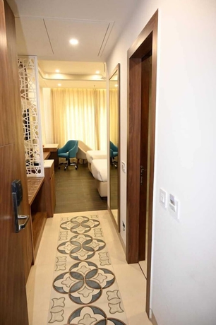 Imagen de la habitación del Hotel Tulsi Bhawan, Ayodhya. Foto 2