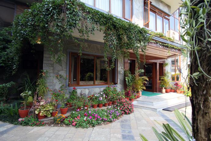 Imagen de los exteriores del Hotel Tulsi. Foto 8