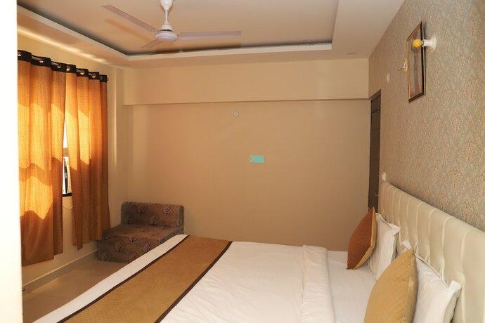 Imagen general del Hotel Tulsi Garden - Near Prem Mandir Vrindavan. Foto 1