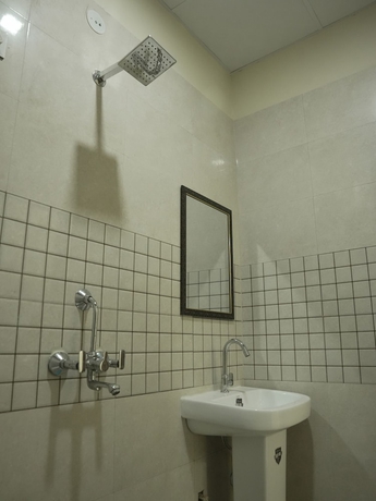 Imagen de la habitación del Hotel Tulsi Mahal Residency. Foto 7