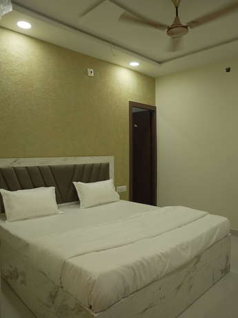 Imagen de la habitación del Hotel Tulsi Mahal Residency. Foto 9