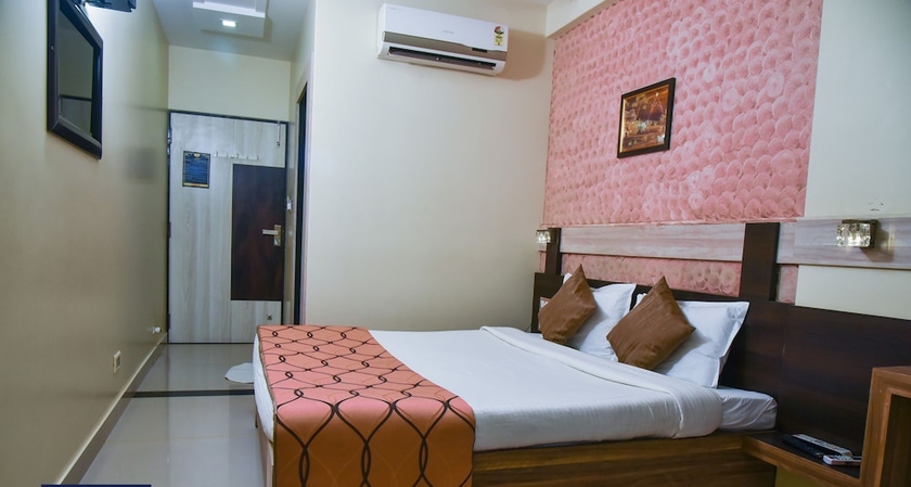 Imagen de la habitación del Hotel Tulsi Residency. Foto 2
