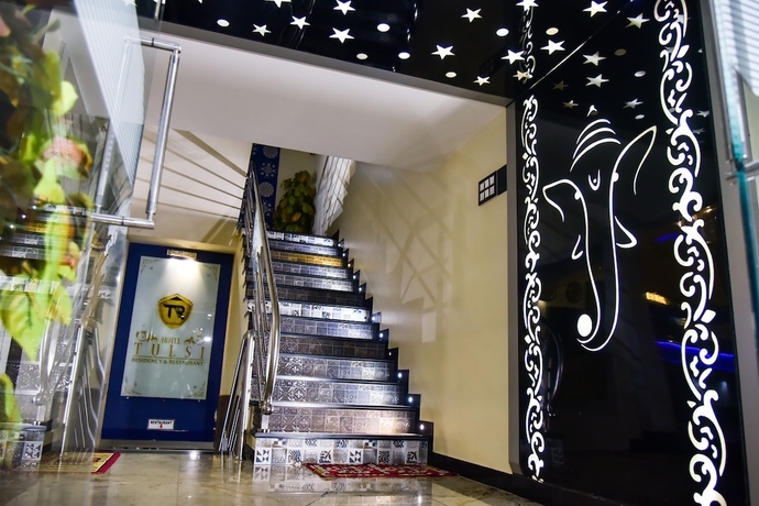 Imagen de los interiores del Hotel Tulsi Residency. Foto 15