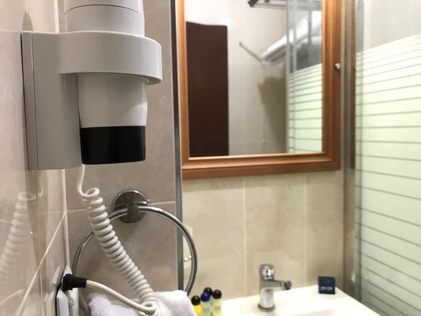 Imagen de la habitación del Hotel Tum. Foto 10