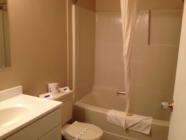Imagen de la habitación del Hotel Tumbler Ridge Inn. Foto 16