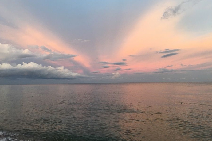 Imagen de los exteriores del Hotel Tungtong Beach Villas. Foto 10