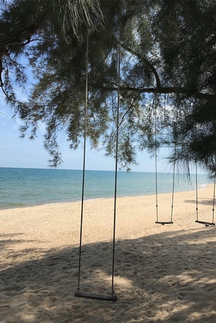 Imagen de los exteriores del Hotel Tungtong Beach Villas. Foto 19