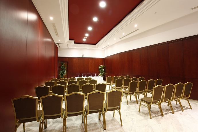 Imagen de los interiores del Hotel Tunis Grand. Foto 13