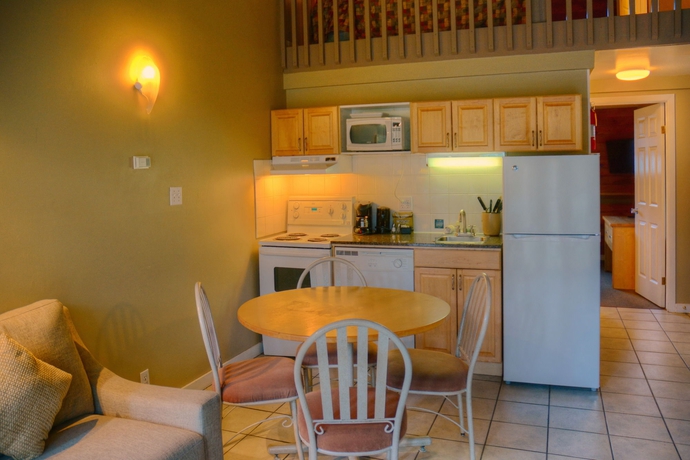 Imagen de la habitación del Hotel Tunnel Mountain Resort. Foto 11