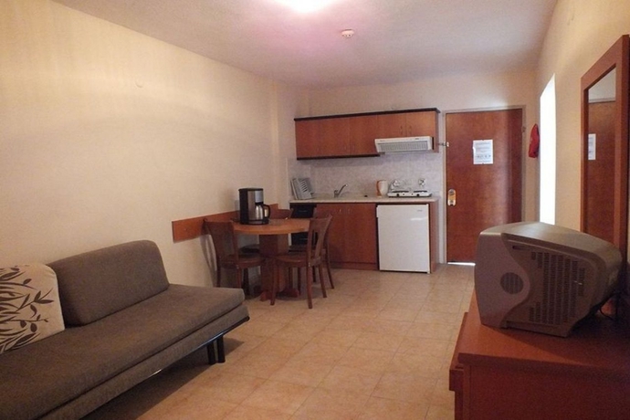 Imagen general del Hotel Tuntas Family Suites Kusadasi. Foto 11