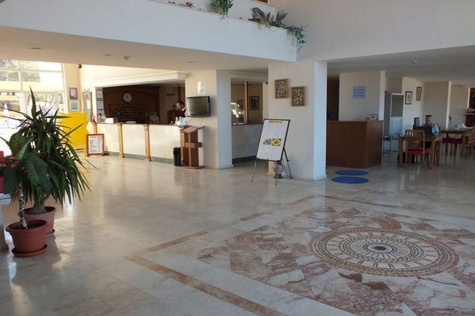 Imagen general del Hotel Tuntas Family Suites Kusadasi. Foto 14