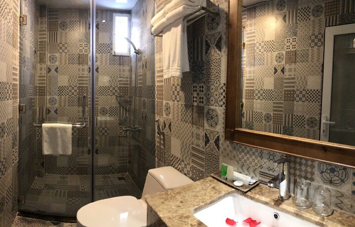 Imagen de la habitación del Hotel Tuong Vy. Foto 39