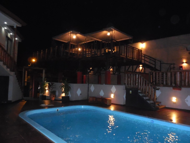 Imagen de la piscina del Hotel Tupa Apart. Foto 15