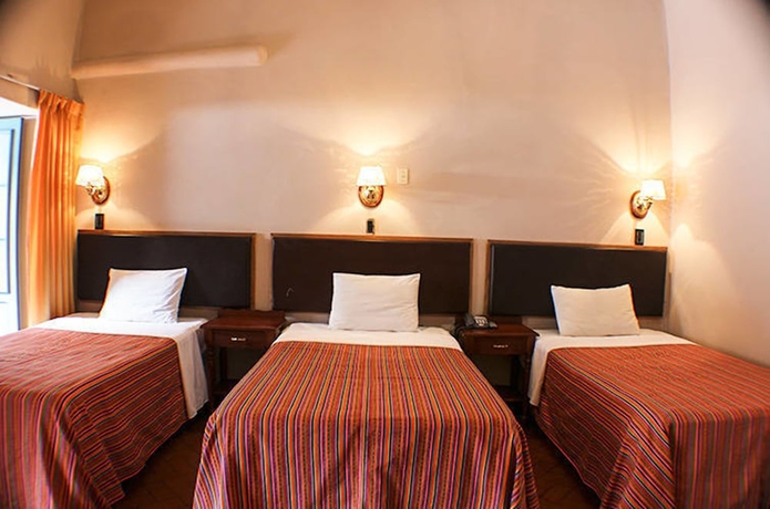Imagen de la habitación del Hotel Tupac Yupanqui. Foto 11