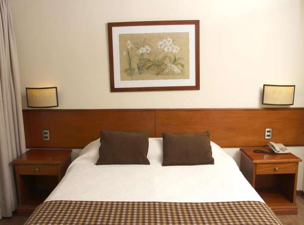 Imagen de la habitación del Hotel Tur Santiago. Foto 11
