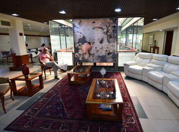 Imagen de los interiores del Hotel Tur Santiago. Foto 18