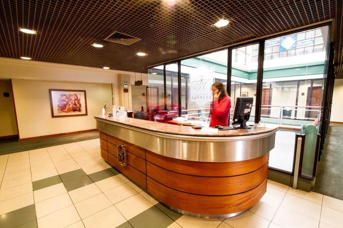 Imagen de los interiores del Hotel Tur Santiago. Foto 19