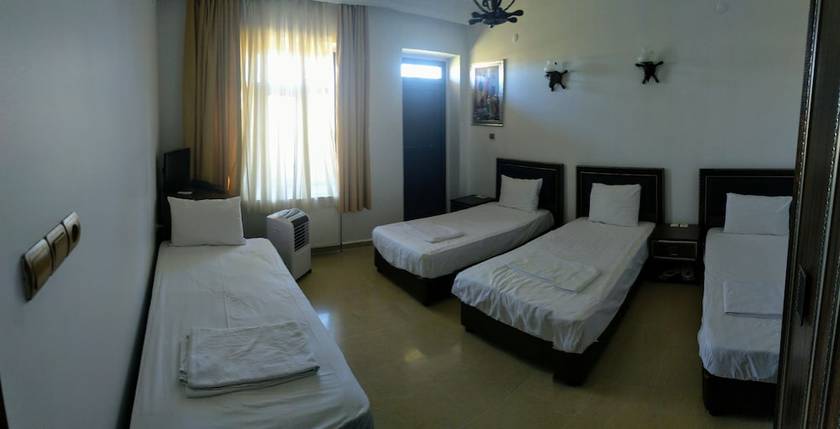 Imagen de la habitación del Hotel Turabdin. Foto 3