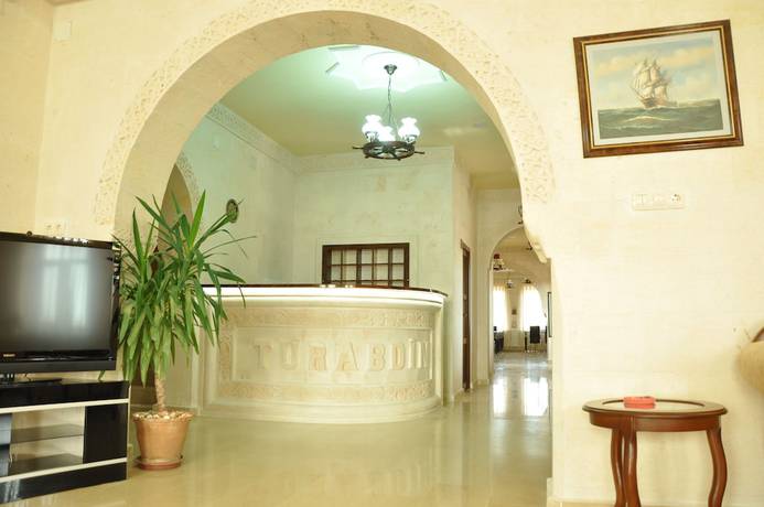 Imagen de los interiores del Hotel Turabdin. Foto 20