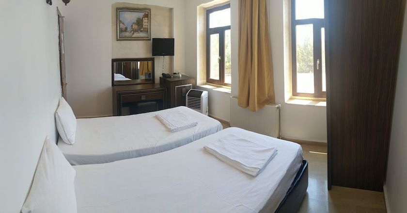 Imagen de la habitación del Hotel Turabdin. Foto 15