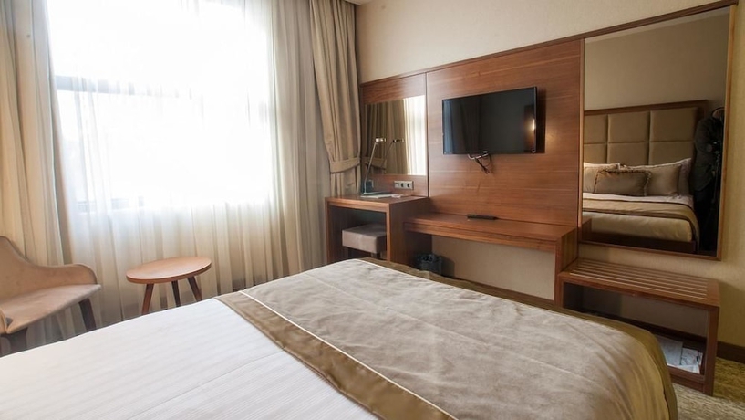 Imagen de la habitación del Hotel Turan Otel. Foto 4