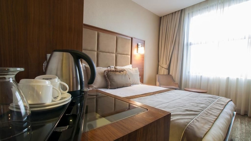 Imagen de la habitación del Hotel Turan Otel. Foto 5