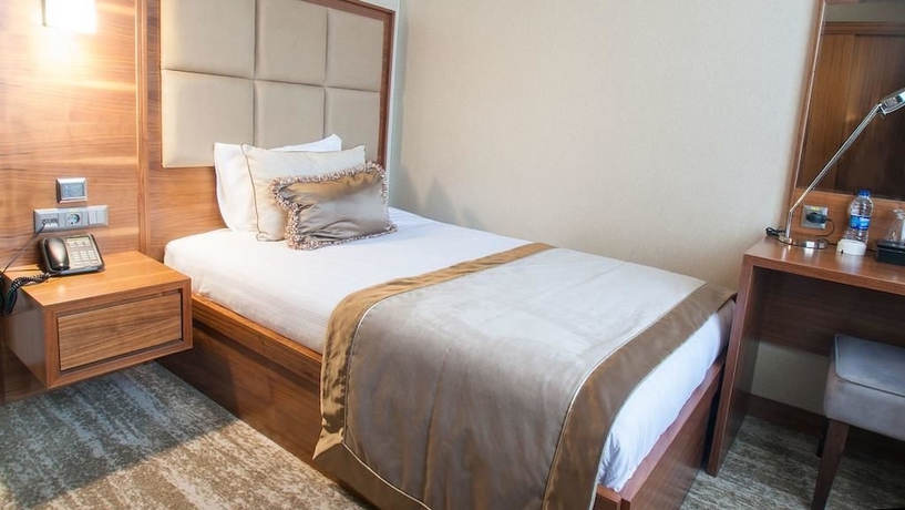 Imagen de la habitación del Hotel Turan Otel. Foto 9