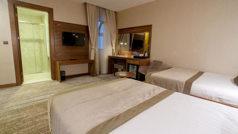 Imagen de la habitación del Hotel Turan Otel. Foto 13