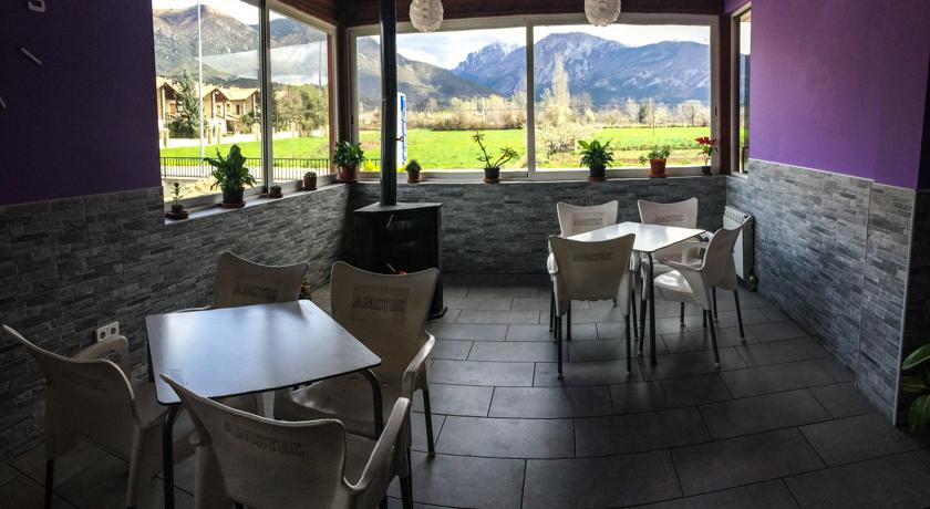 Imagen general del Hotel Turbon. Foto 2