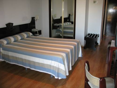 Imagen de la habitación del Hotel Turia Badajoz. Foto 7
