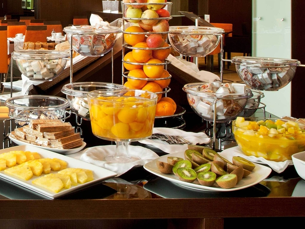 Imagen del bar/restaurante del Hotel Turim Alameda. Foto 8