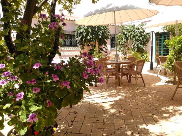 Imagen de los exteriores del Hotel Turim Club D`azeitao. Foto 14